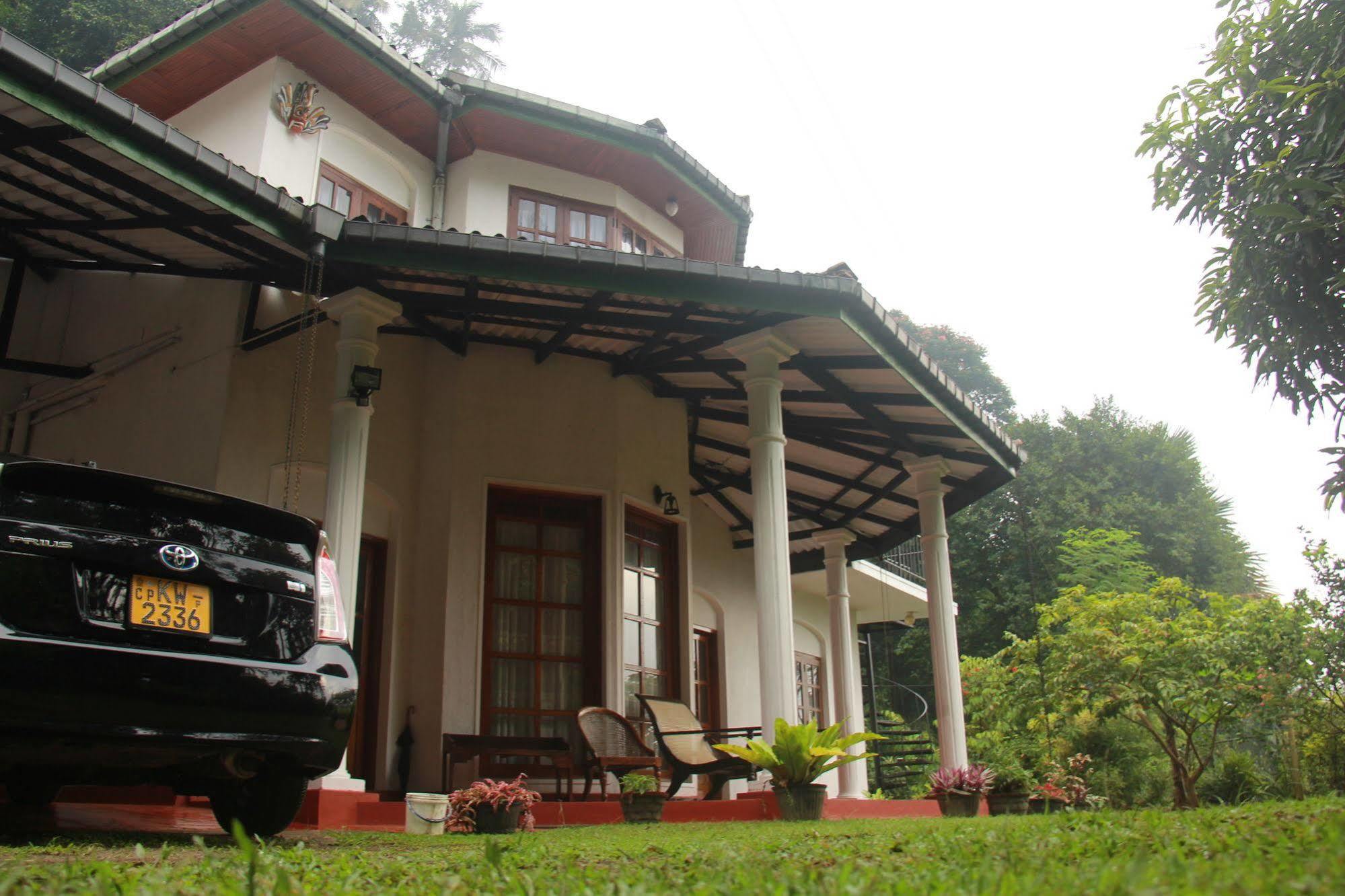 Pearl House Hotel Kandy Exterior photo